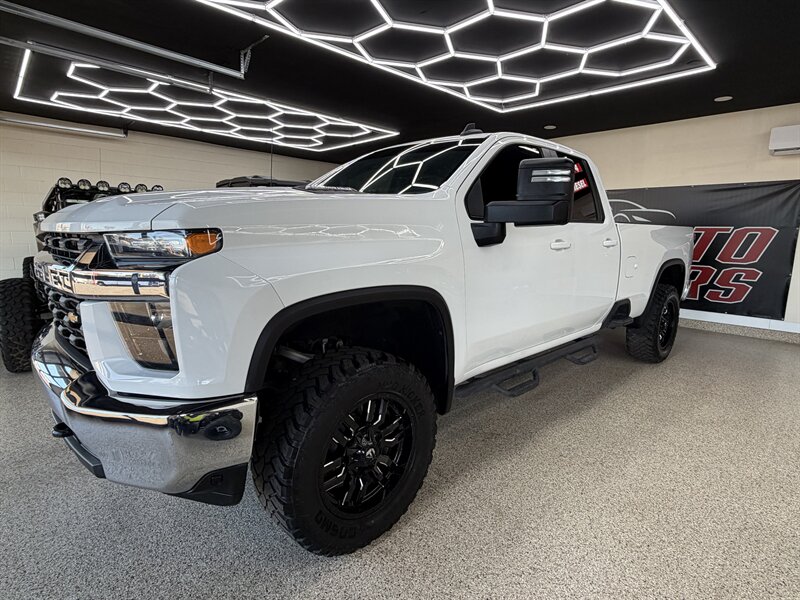 chevrolet silverado 2500hd 2022 1GB5YNEY4NF266950 image chevrolet silverado 2500hd 2022 1GB5YNEY4NF266950 image